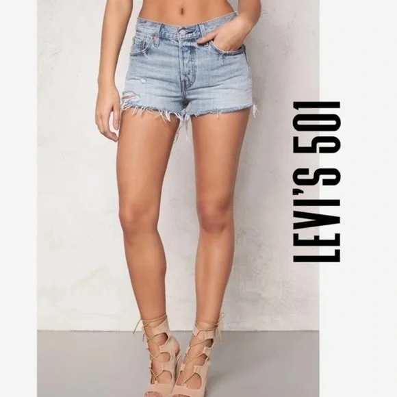 LEVI’S 501 shorts
